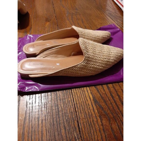 Time and Tru Shoes - Good Used Condition 9W Tan Time & True Woven Slides Point Toe Shoes Memory Foam